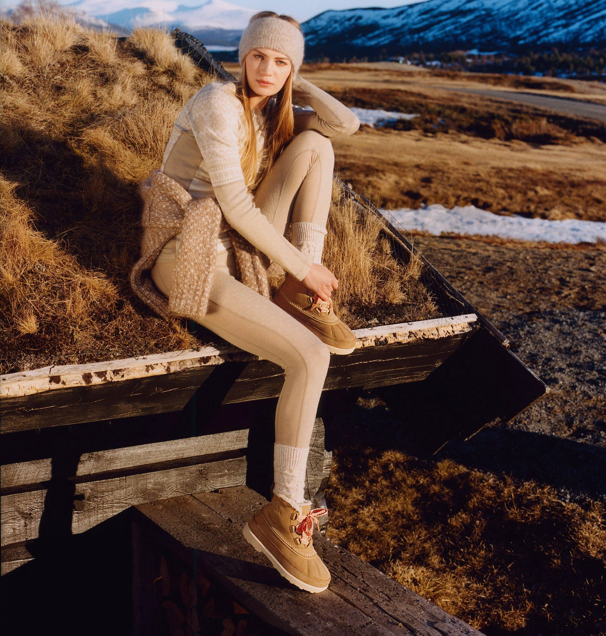 Caribou Buff, Caribou Beige