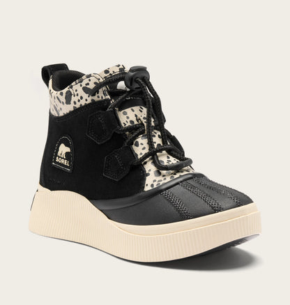 Black, Chalk